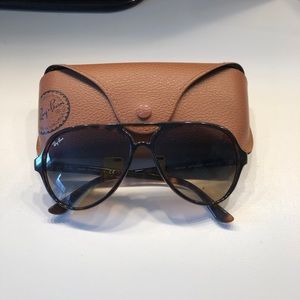 RAYBAN sunglasses